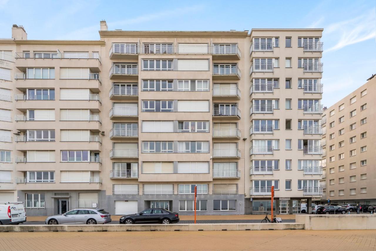 Zonnig Familie App Op Zeedijk Met Zeezicht Voor 6P Lägenhet Oostende Exteriör bild